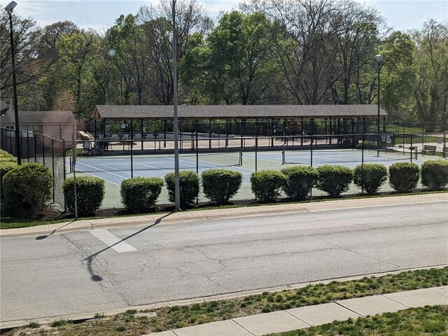 4012 NE Brooktree Ln, Kansas City, MO 64119 - view of sport court with fence