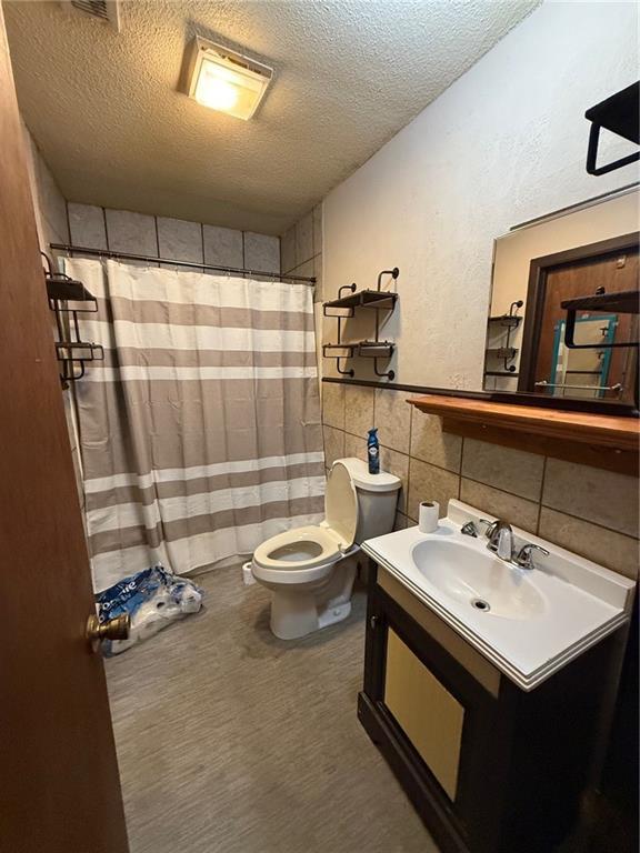 216 E Jackson St, Sedalia, MO 65301 - photo 7