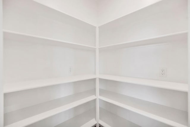 16470 W 166th Pl, Olathe, KS 66062 - view of storage area