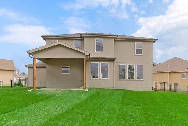 16470 W 166th Pl, Olathe, KS 66062 - back of property with a patio