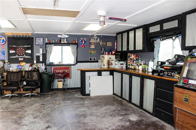 garage with a ceiling fan