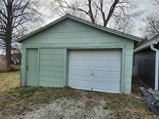 1126 S Pearl St, Independence, MO 64050 - view of detached garage