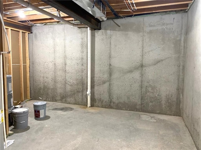 view of unfinished basement