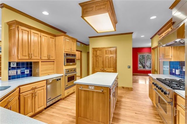 kitchen featuring ornamental molding, light wood-style flooring, tasteful backsplash, and stainless steel appliances
