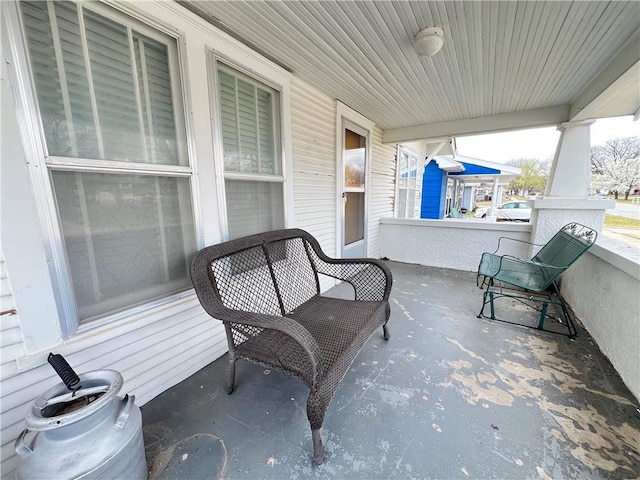 view of patio / terrace with a porch