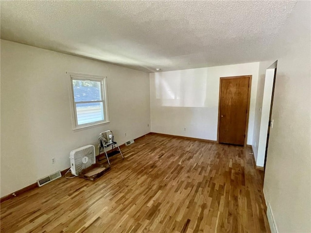 112 W Russell Ave, Warrensburg, MO 64093 - photo 2