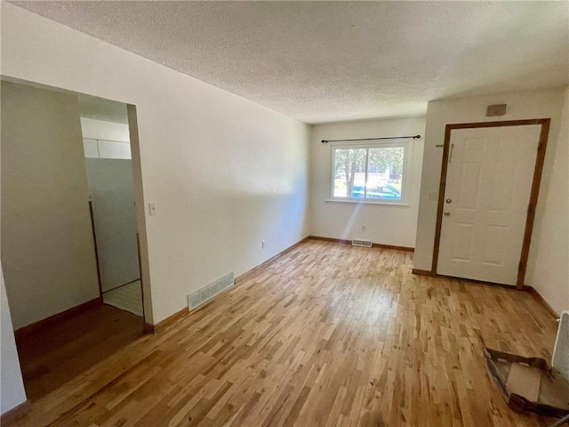 112 W Russell Ave, Warrensburg, MO 64093 - photo 3