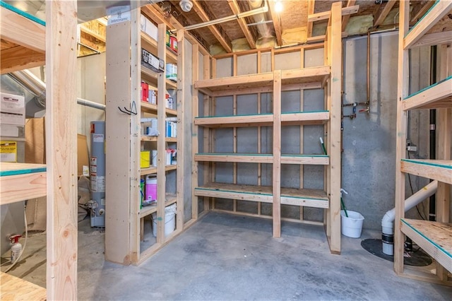 17281 S Kimble St, Olathe, KS 66062 - storage area featuring water heater