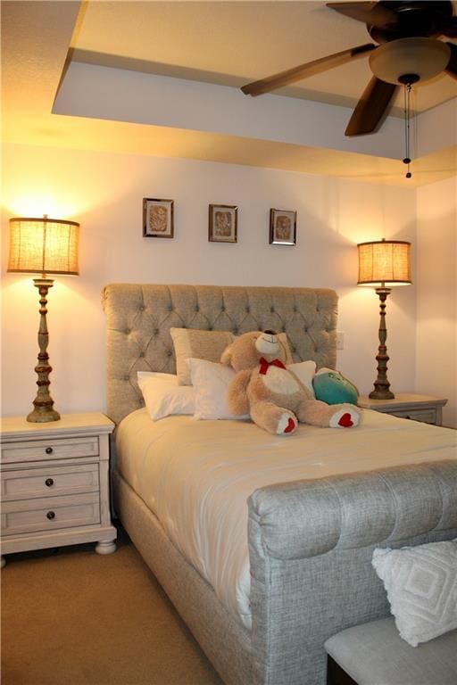 6822 Woodstock Ct, Shawnee, KS 66218 - bedroom featuring ceiling fan