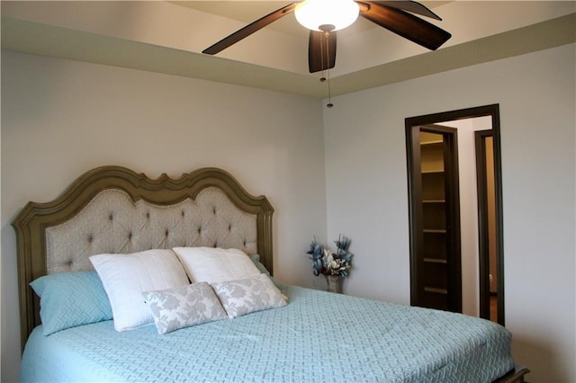 6822 Woodstock Ct, Shawnee, KS 66218 - bedroom with ceiling fan