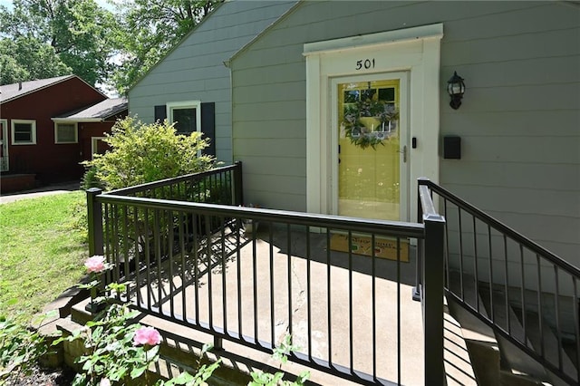 501 W 86th St, Kansas City, MO 64114 - property entrance
