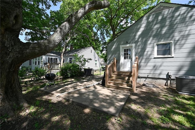 501 W 86th St, Kansas City, MO 64114 - back of house featuring a patio area