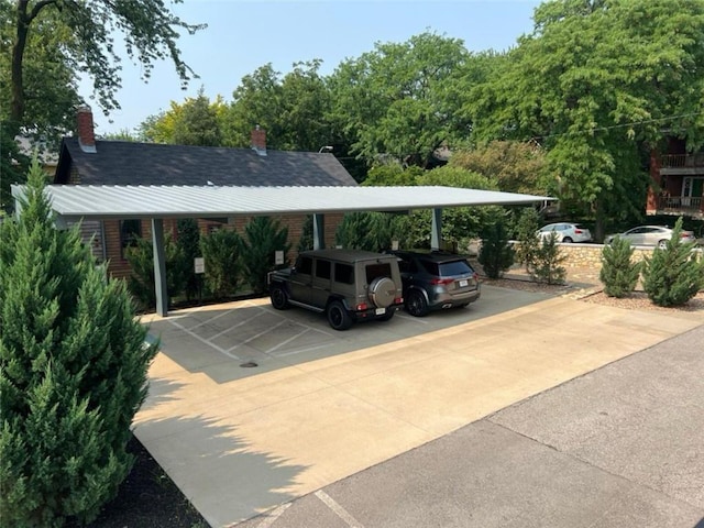 1605 Jefferson St, Kansas City, MO 64108 - view of parking featuring driveway