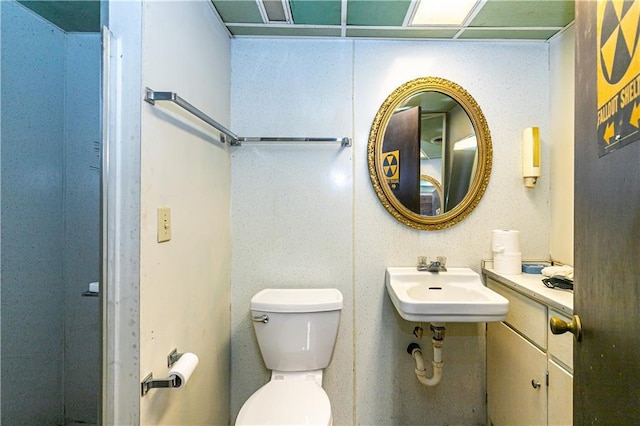 16468 K 16 Hwy, Oskaloosa, KS 66066 - bathroom with toilet and a sink