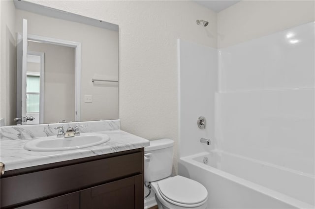 37854 W 207th Ter, Edgerton, KS 66021 - full bath featuring vanity and tub / shower combination