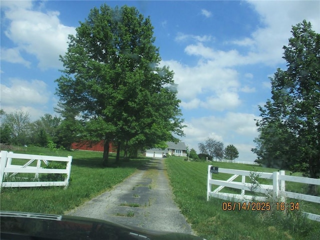 25770 Tonganoxie Dr, Leavenworth, KS 66048 - photo 3