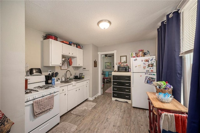 3318 E 10th St, Kansas City, MO 64127 - photo 8