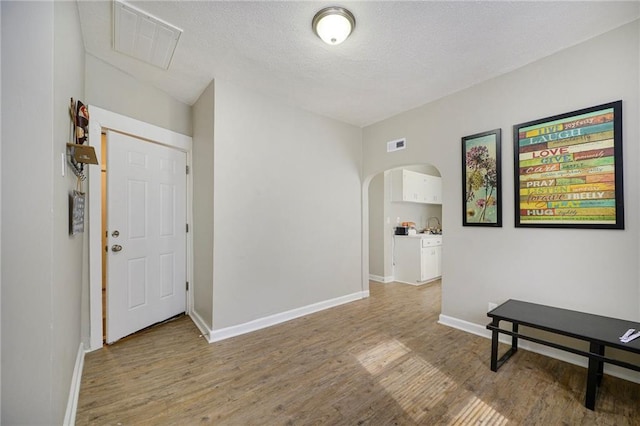 3318 E 10th St, Kansas City, MO 64127 - photo 11
