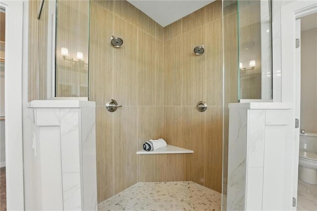 1312 NW 107th Ter, Kansas City, MO 64155 - bathroom with tiled shower and toilet