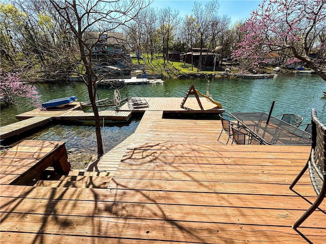 225 E Sugarlake Dr, Mound City, KS 66056