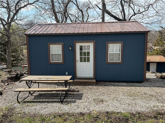 225 E Sugarlake Dr, Mound City, KS 66056