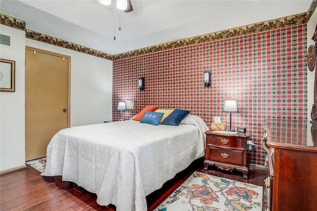 5103 S Shrank Ave, Independence, MO 64055 - bedroom featuring visible vents, a ceiling fan, and wood finished floors