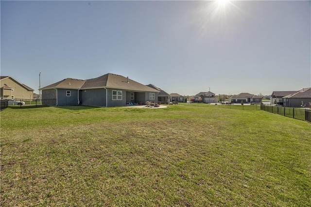 4246 Lakeview Ter, Basehor, KS 66007 - view of yard with a fenced backyard and a residential view