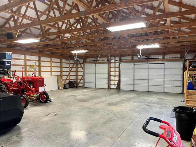 908 Cedar Ct, Paola, KS 66071 - view of garage