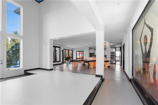 11273 S Lakecrest Dr, Olathe, KS 66061 - building lobby with a towering ceiling
