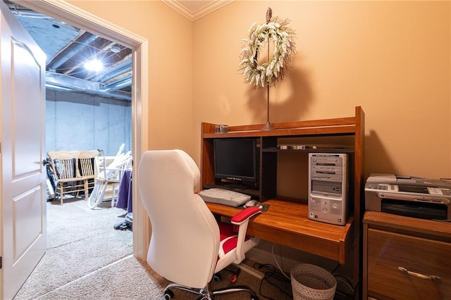 office with carpet flooring and crown molding