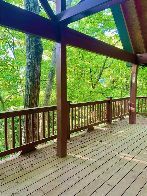 518 SW Lakeside Dr, La Cygne, KS 66040 - view of wooden deck