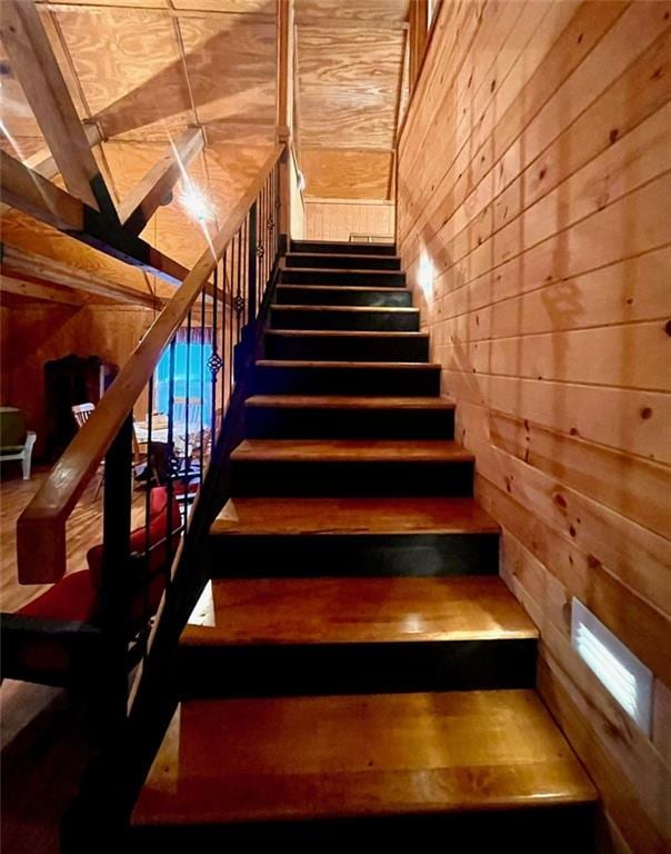 518 SW Lakeside Dr, La Cygne, KS 66040 - stairway with wooden walls
