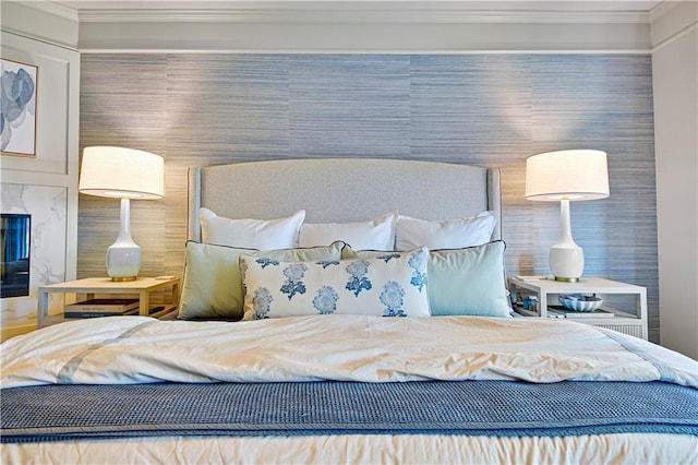4319 N Mulberry Dr, Kansas City, MO 64116 - bedroom with ornamental molding