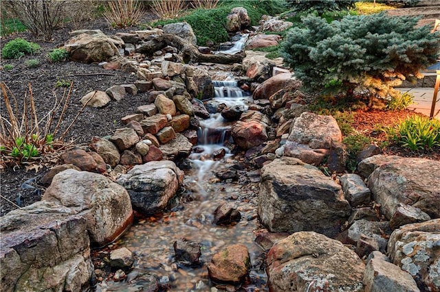 4319 N Mulberry Dr, Kansas City, MO 64116 - view of local wilderness