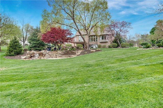 4319 N Mulberry Dr, Kansas City, MO 64116 - view of grassy yard