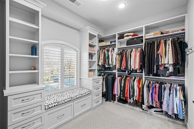 2189 W 89th Pl, Leawood, KS 66206 - spacious closet featuring visible vents