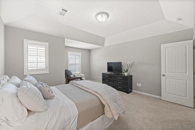 9874 Belmont Dr, Lenexa, KS 66227 - bedroom with light carpet and baseboards