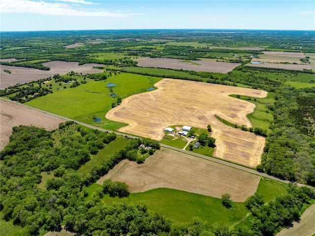 4933 SE Stubbs Rd, Tecumseh, KS 66542 - view of rural area