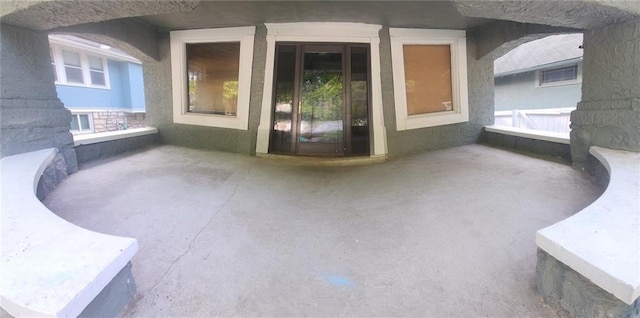 4015 Benton Blvd, Kansas City, MO 64130 - view of patio / terrace