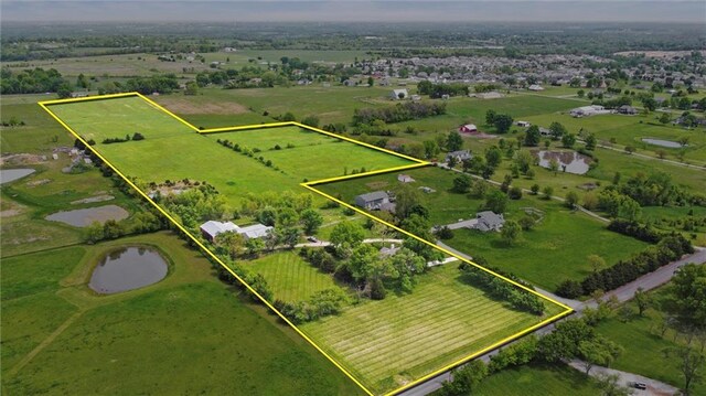 19864 211th St, Tonganoxie, KS 66086 - aerial view of sparsely populated area featuring property parcel outlined and a large body of water