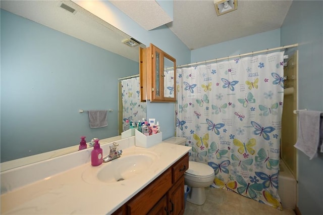 2406 NE 78th Ter, Kansas City, MO 64118 - full bath with toilet, shower / tub combo with curtain, vanity, and a textured ceiling