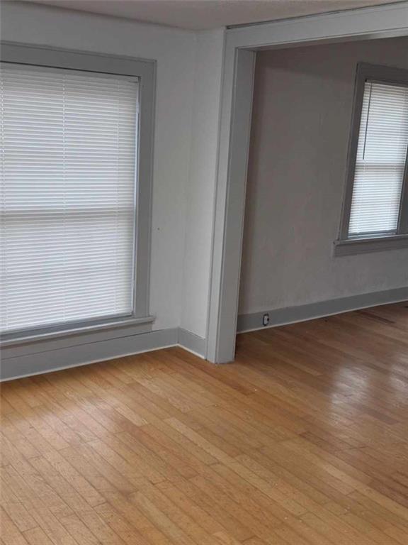 1202 Sacramento St, Saint Joseph, MO 64503 - photo 5