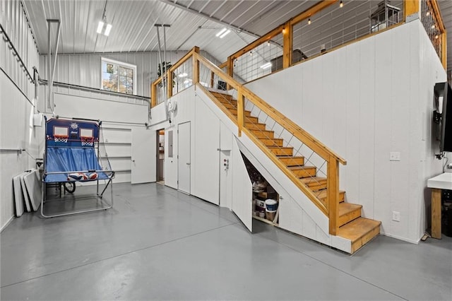 33345 W 95th St, De Soto, KS 66018 - view of garage