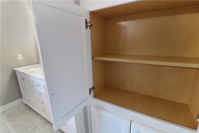 611 NW 1421st Rd, Holden, MO 64040 - view of closet