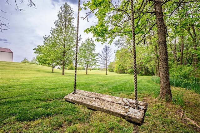 25477 Crestview Dr, Paola, KS 66071 - view of grassy yard
