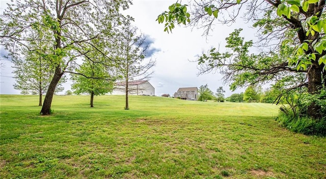 25477 Crestview Dr, Paola, KS 66071 - view of green lawn