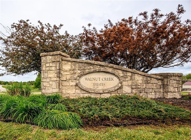 25477 Crestview Dr, Paola, KS 66071 - view of community / neighborhood sign