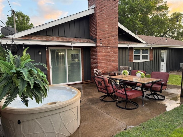 912 Circle Dr, Independence, KS 67301 - view of patio featuring outdoor dining space