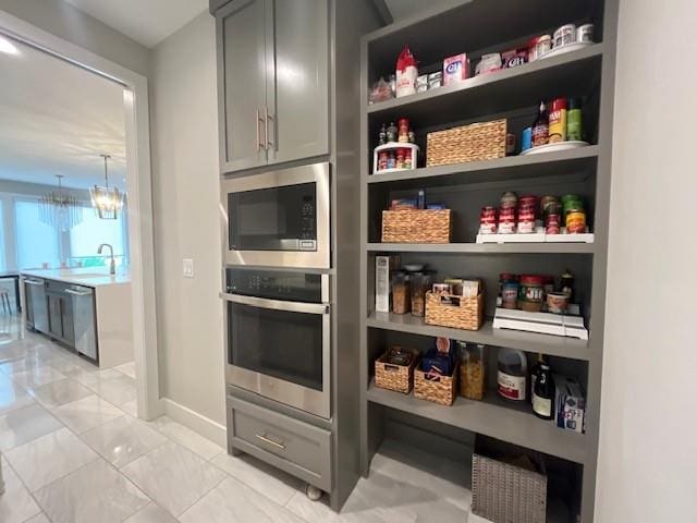 10300 W 174th St, Overland Park, KS 66221 - view of pantry