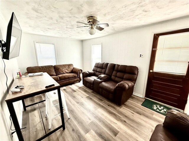 709 E 2nd St, Maryville, MO 64468 - photo 2
